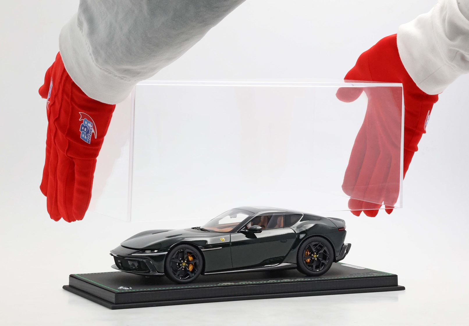 Ferrari 12Cilindri Panoramic roof British Green (Alternate)