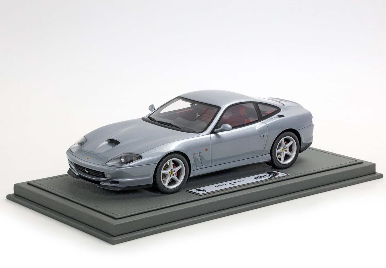 Ferrari 550 Maranello 1996 - made in italy Grigio Titanio - Charcoal seats - silver rims
