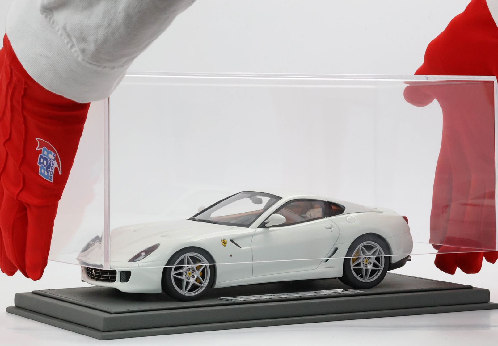 FERRARI 599 GTB FIORANO 2006 Automatic Gear - made in italy Avus White cuoio color interior (Alternate)