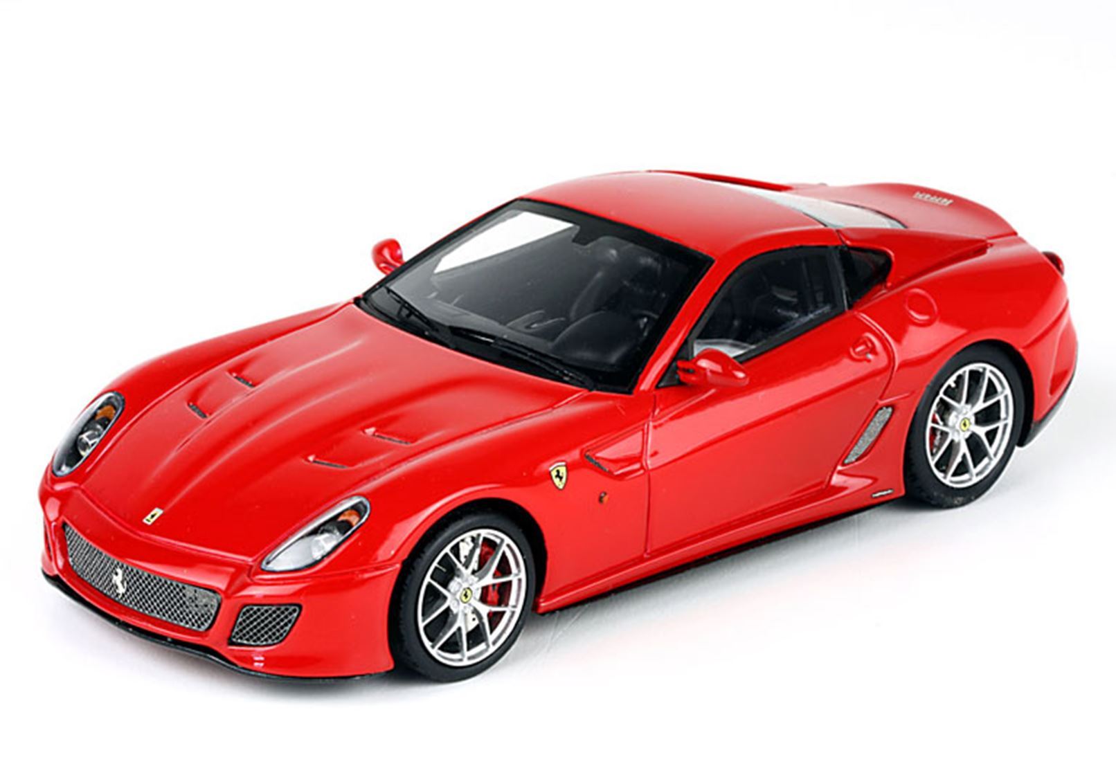 Ferrari 599 GTO 2010 - made in Italy Rosso Corsa with silver rims