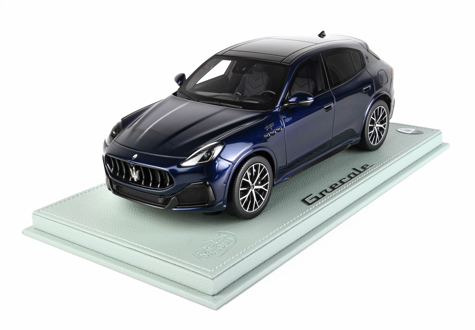 Maserati Grecale Trofeo Blu Nobile