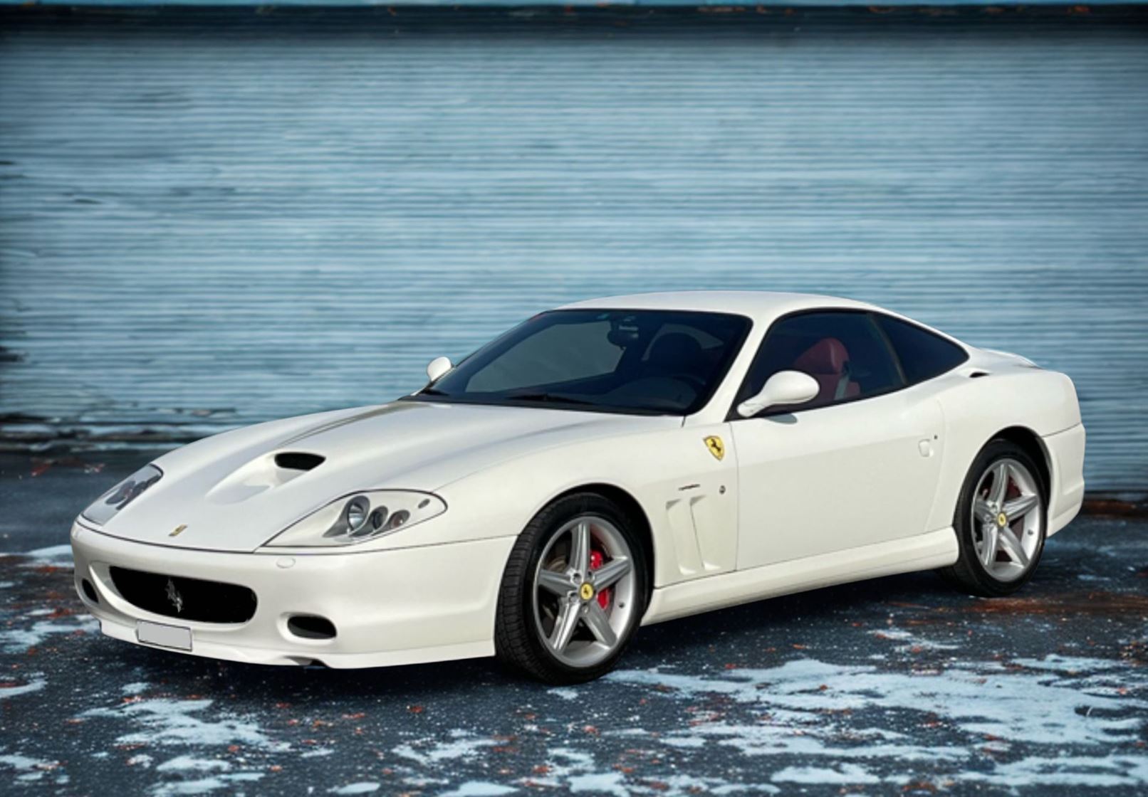 Ferrari 575M Maranello 2002 - made in italy Bianco Avus - Red interior