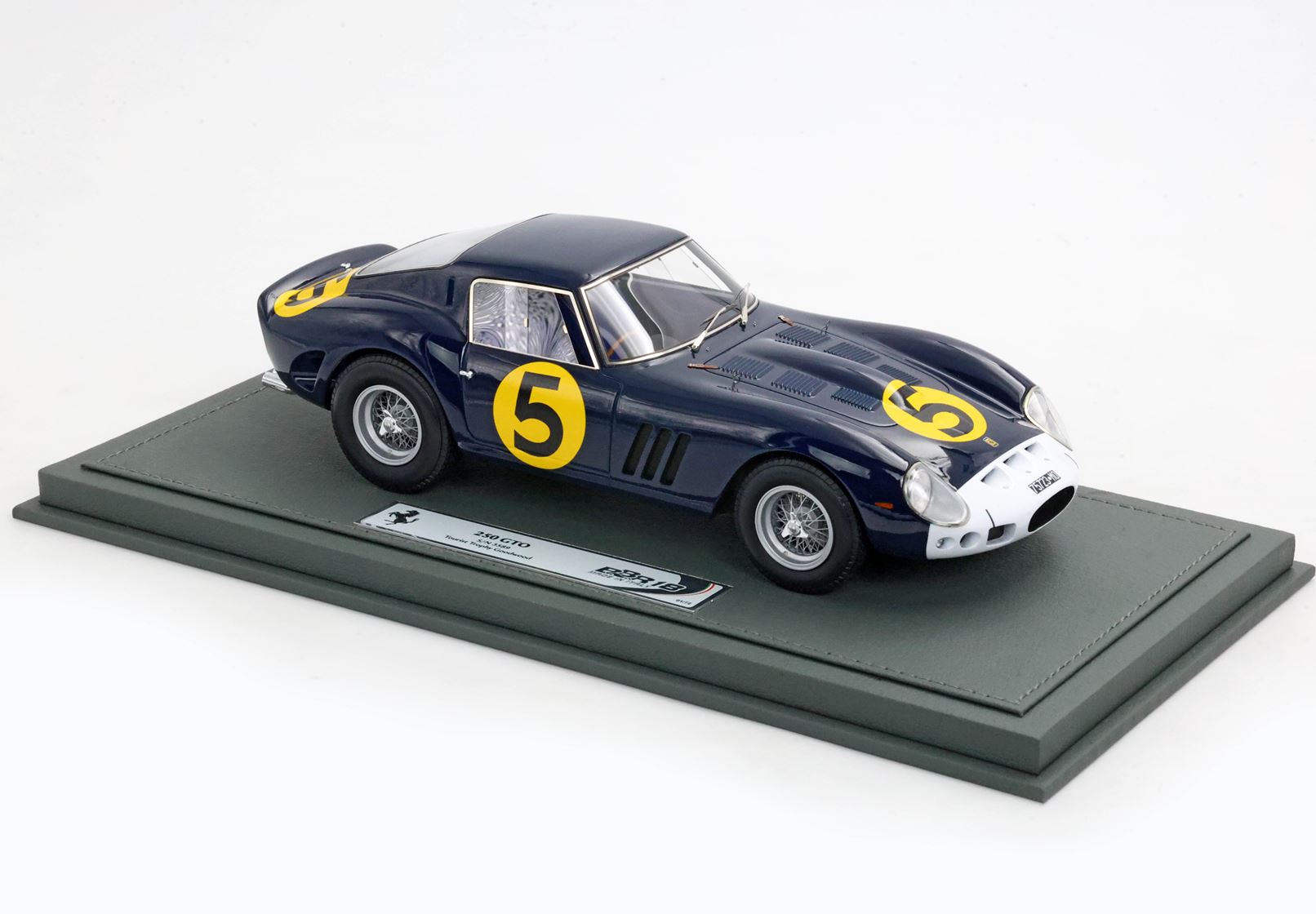 Ferrari 250 GTO 1962 S/N 3589 race number 5 Tourist Trophy Goodwood - Michael Parkes