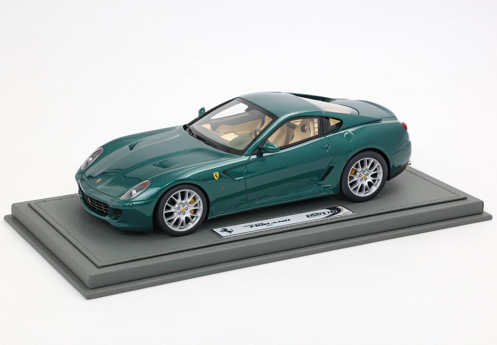 FERRARI 599 GTB FIORANO 2006 tailor made - made in italy one off Verde Pino - green and cream interior