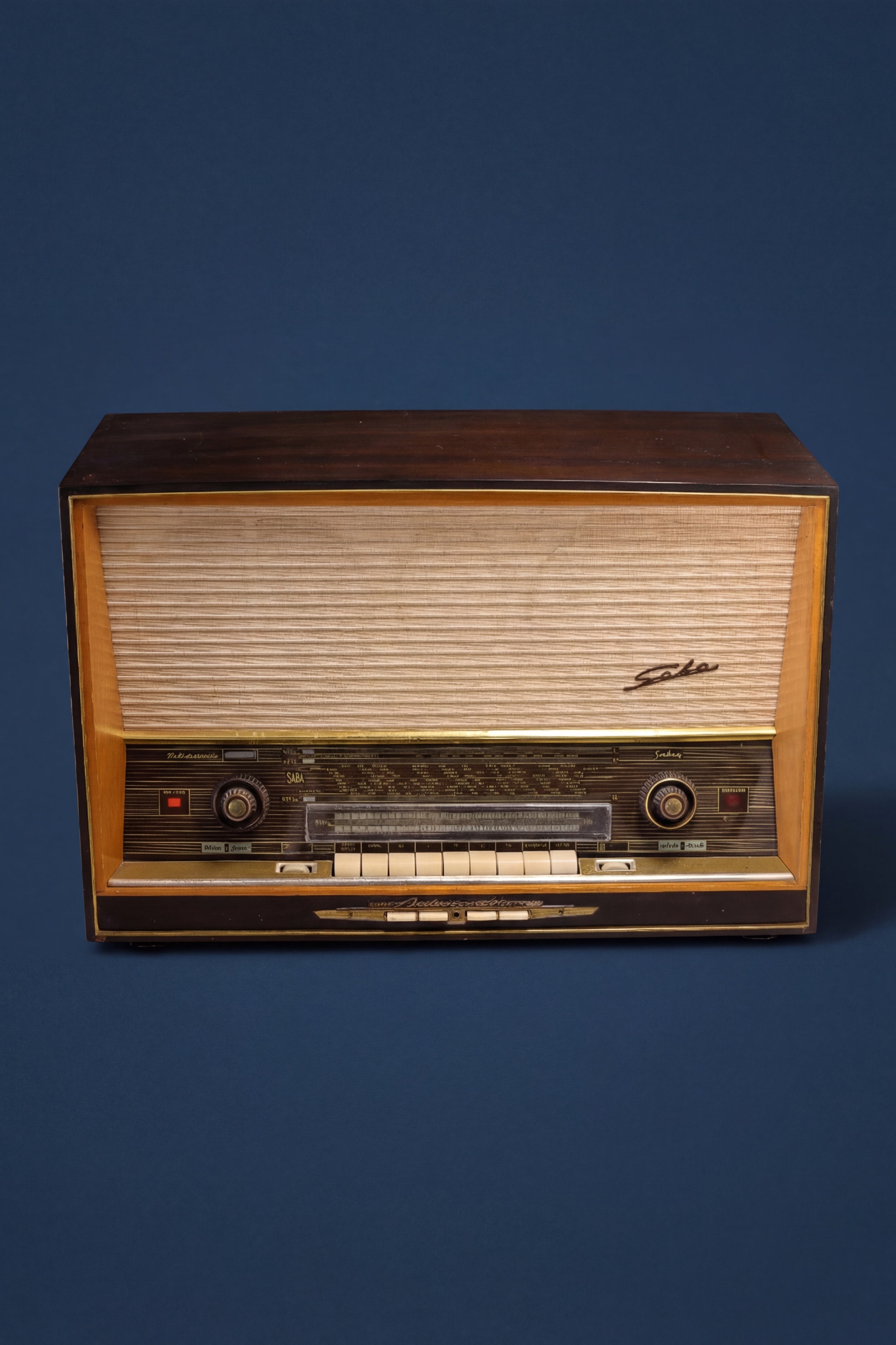 Radio Bluetooth Saba Vintage de 1959 (Alternate)