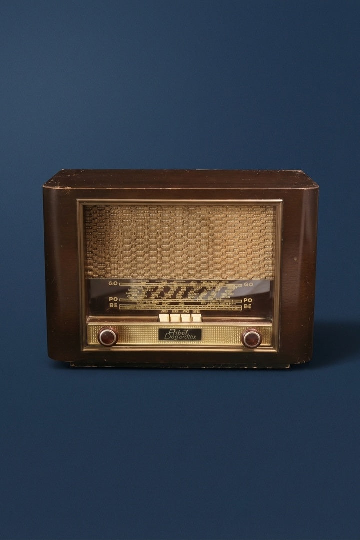 Radio Bluetooth Ribet Desjardin Vintage de 1955 (Alternate)