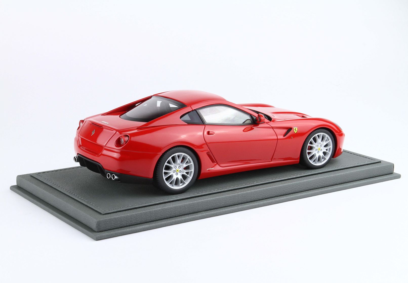 FERRARI 599 GTB FIORANO 2006 Manual Gear - made in italy Race Red -black interior (Alternate)