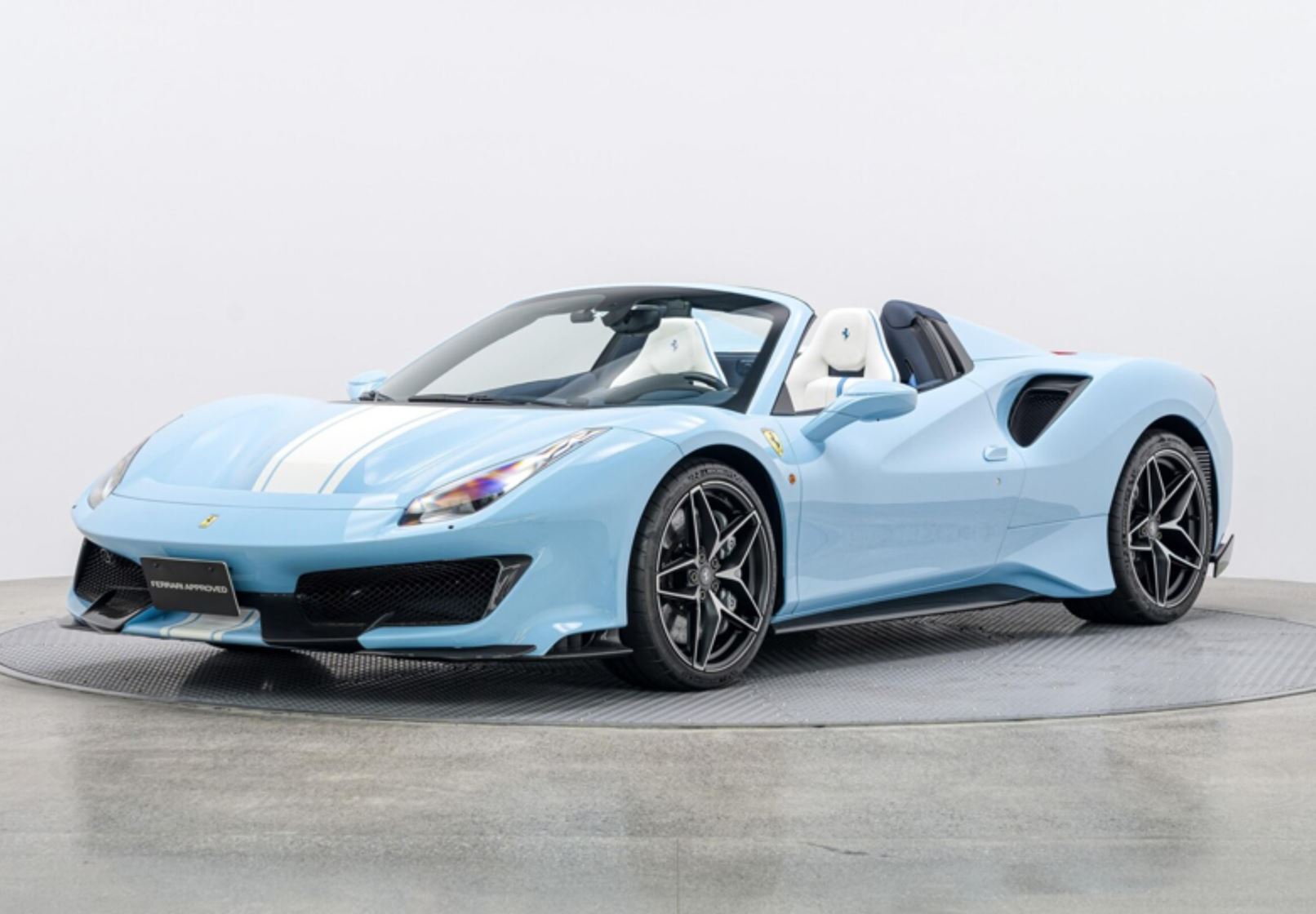 Ferrari 488 Pista Spider Azzurro la Plata with white stripe