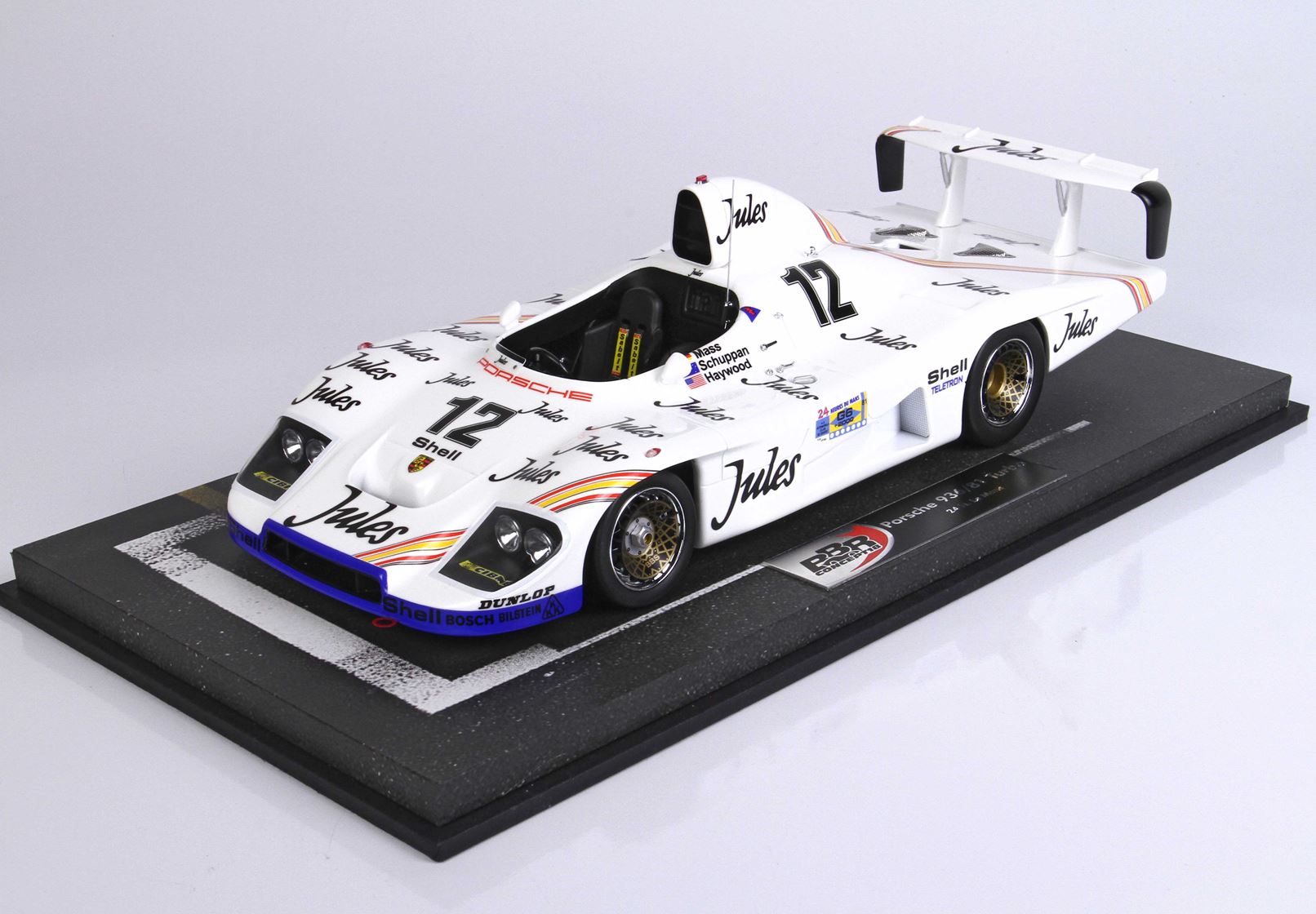 Porsche 936/81 Turbo 24 H. Le Mans 1981 Mass-Schuppan-Haywood N° 12