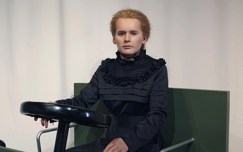 Quality Simulation High Lifelike Custom Made Science Museum Wax Mannequin of Marie Curie | DXDF, Grand Orient Wax Figure