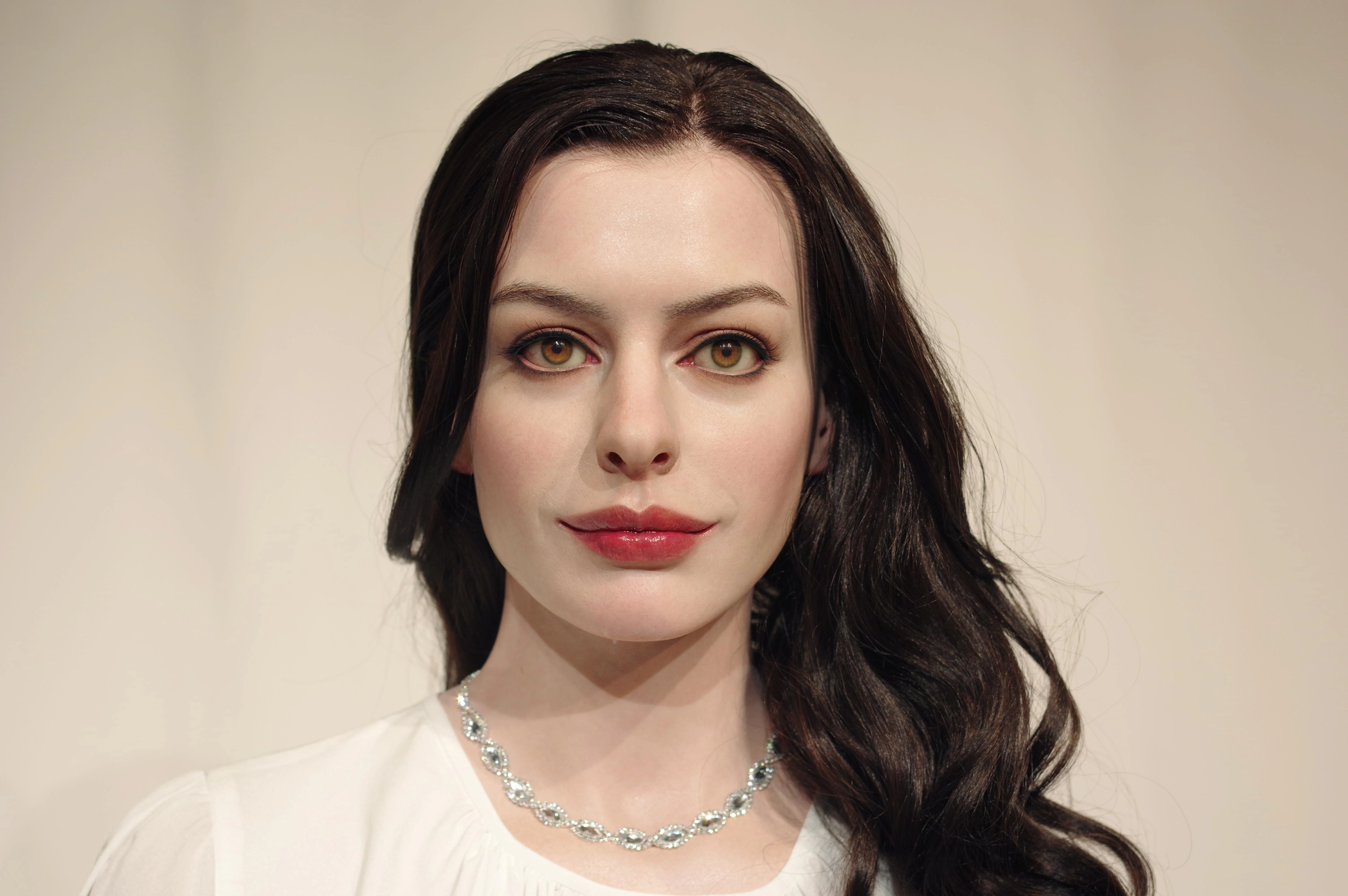 Custom Made Human Size Graphic Hollywood Star Anne Hathaway Silicone Portrait Sculpture | DXDF, Grand Orient Wax Figure