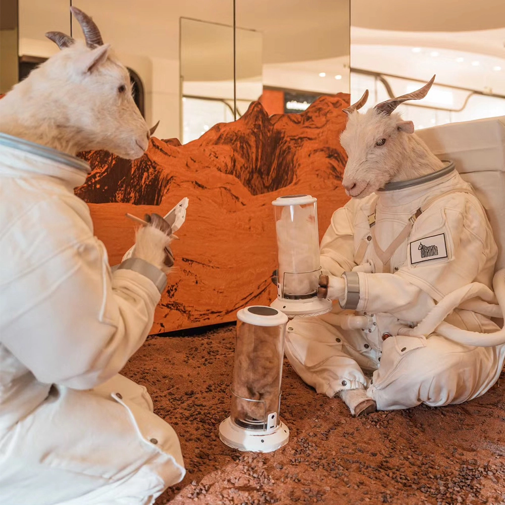 Unique Wax Artistry Innovation Spacesuit Astronaut Sheep Wax Sculpture | DXDF，Grand Orient Wax Figure