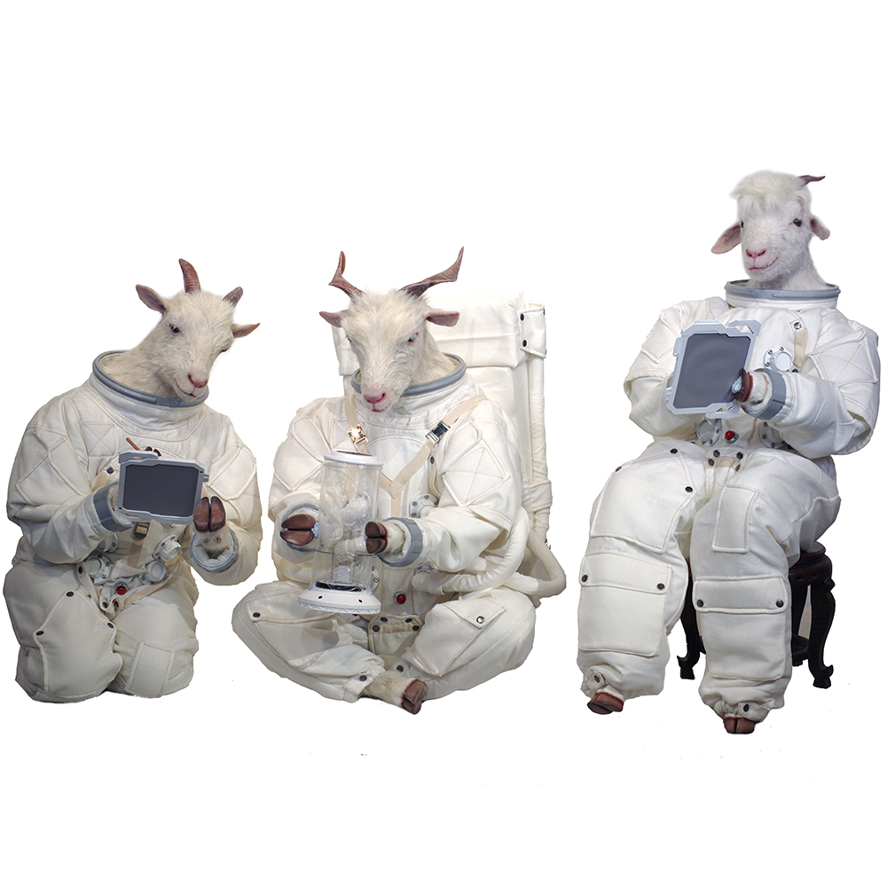 Unique Wax Artistry Innovation Spacesuit Astronaut Sheep Wax Sculpture | DXDF，Grand Orient Wax Figure (Alternate)