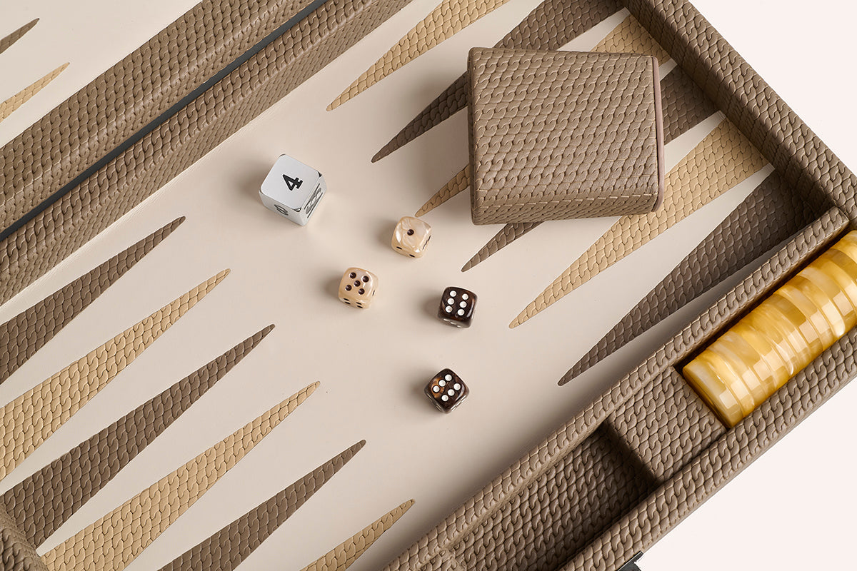 Medium Chain Backgammon (Alternate)