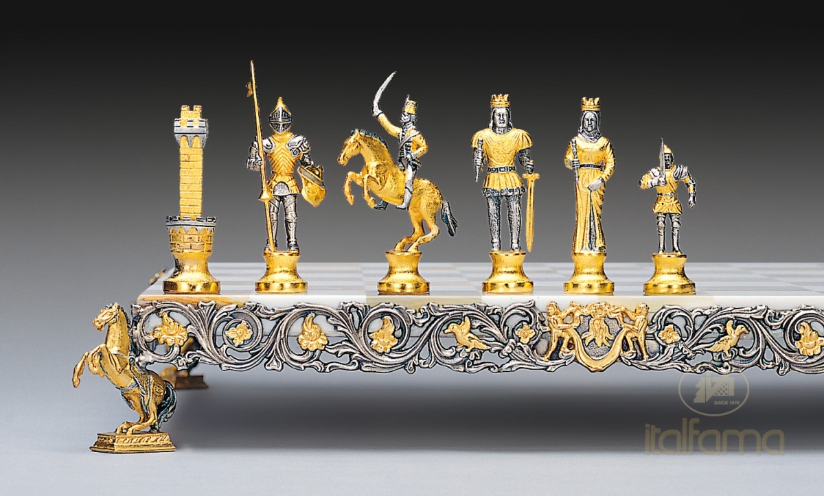 CHARLEMAGNE EMPEROR OF THE HOLY ROMAN EMPIRE (800-...