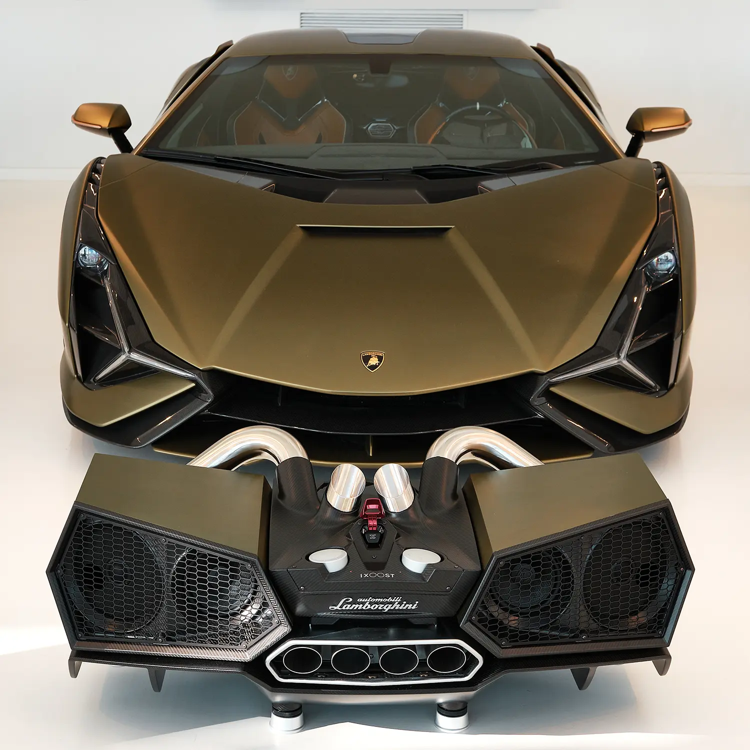 ESAVOX Automobili Lamborghini