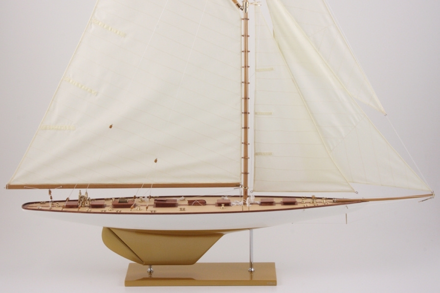 Kiade Reliance 1903 America’s Cup Defender Scale Model (Alternate)