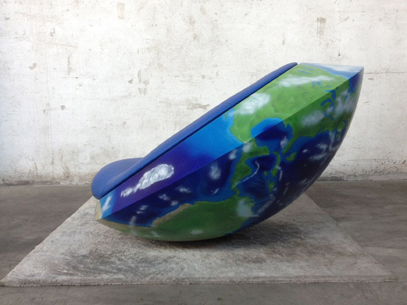 UFO TAILOR MADE – the customisable rocking chair (Alternate)