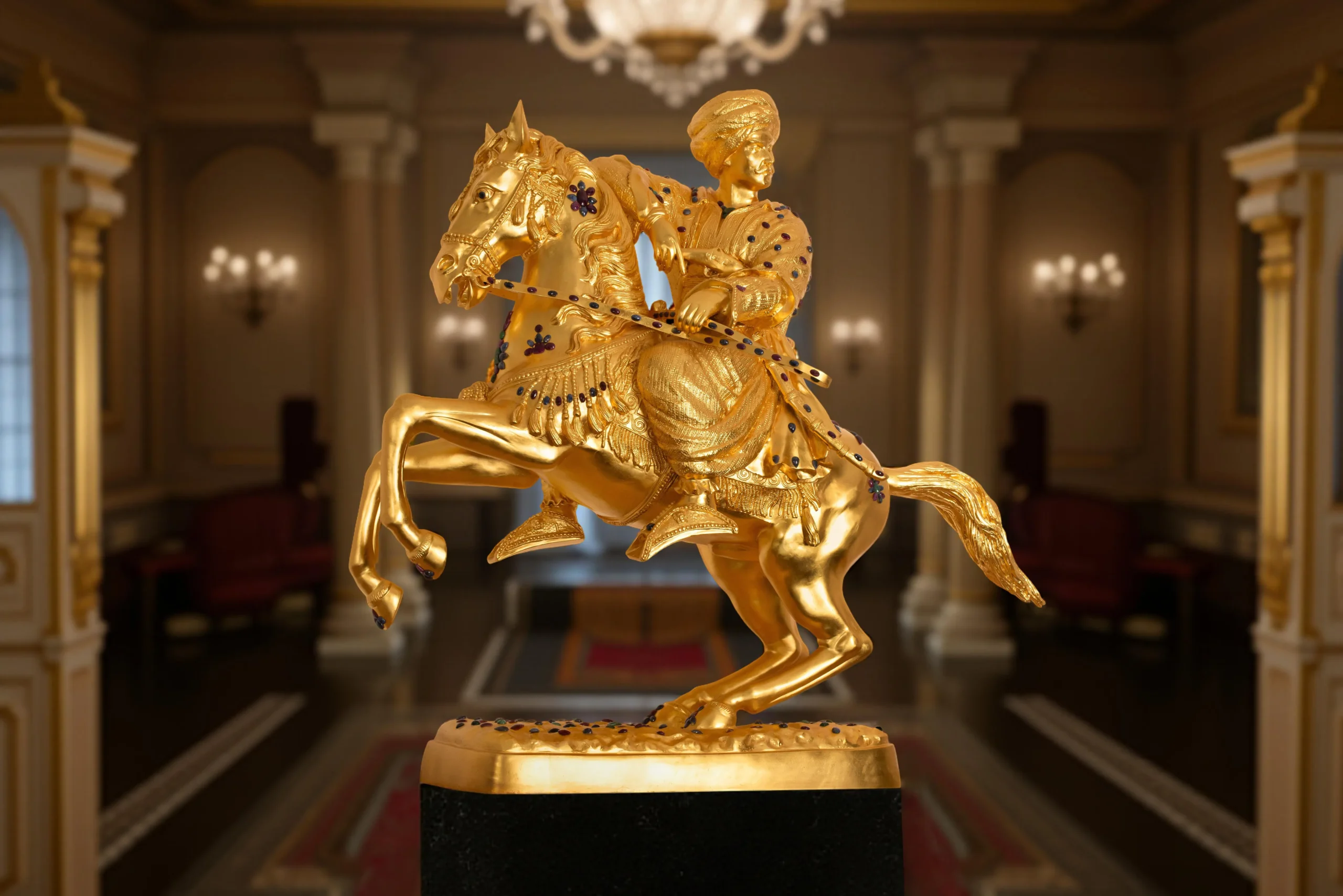 Regal Gold & Gem Steed (Alternate)
