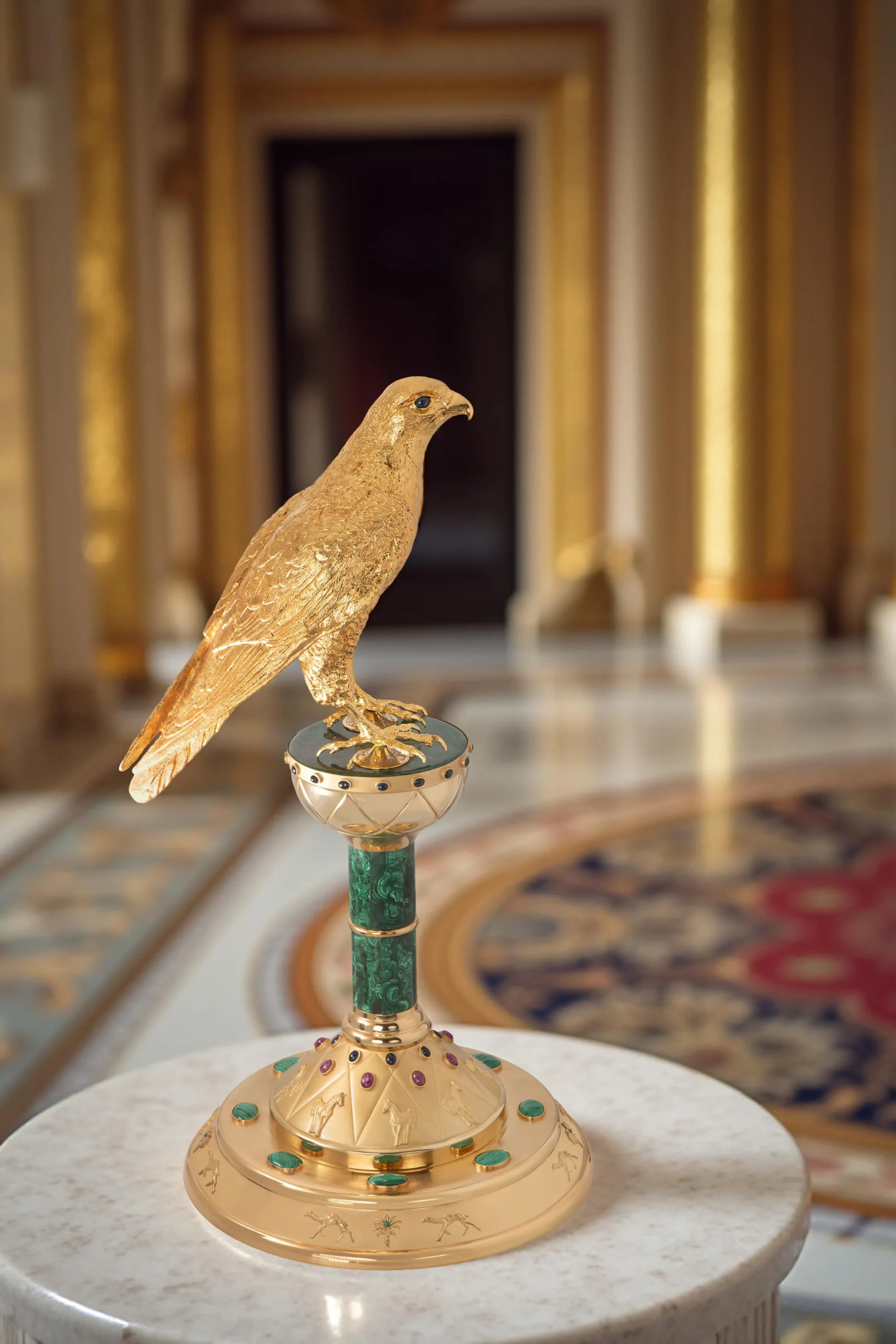 Royal Silver Falcon (Alternate)